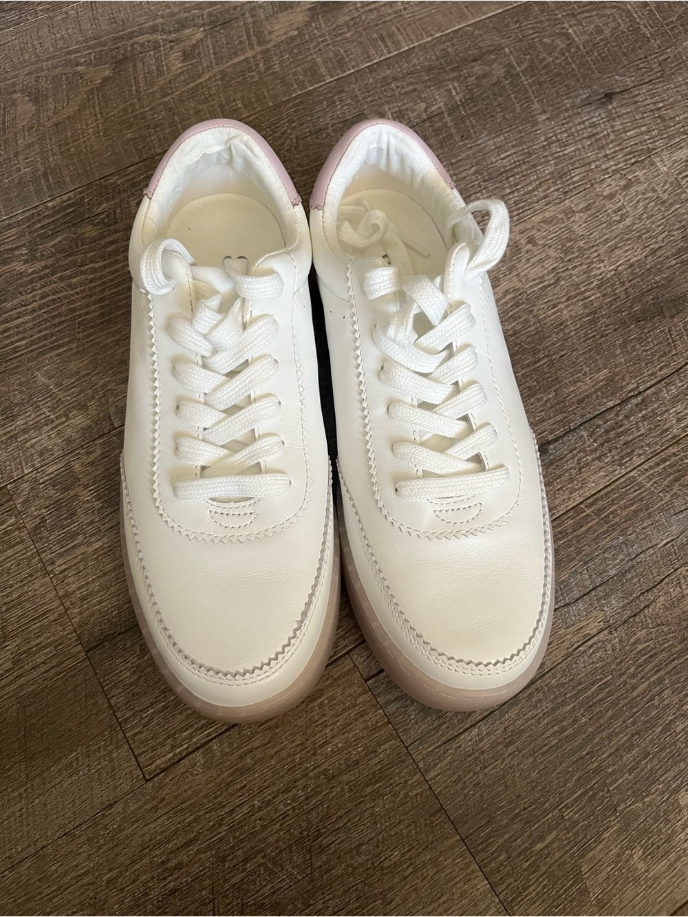 Splendid White Leather Platform Sneakers with Light Pink Heel